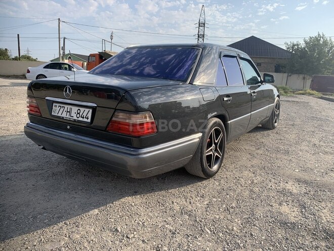 Mercedes E 220-5