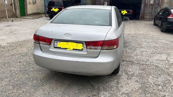 Hyundai Sonata-2