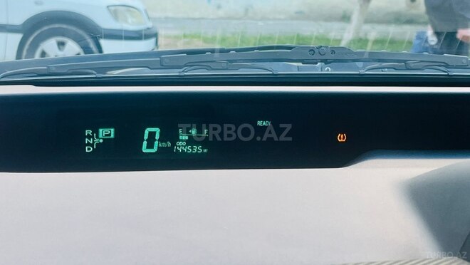Toyota Prius-6