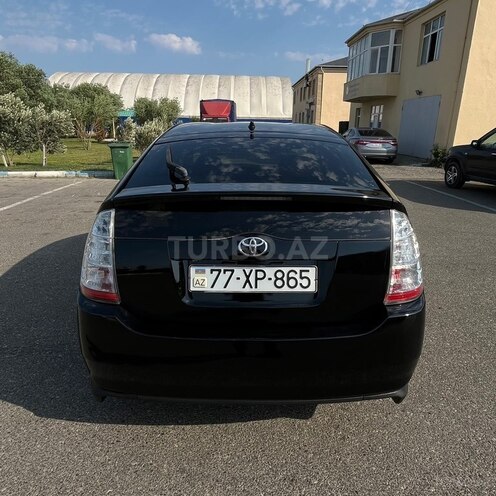 Toyota Prius-3