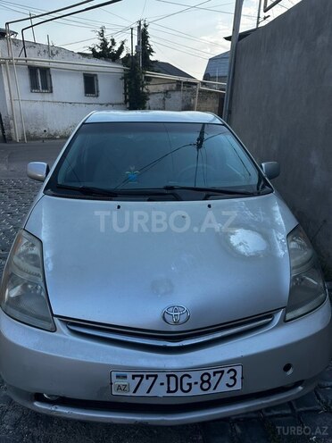Toyota Prius-1