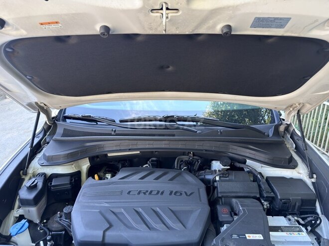Hyundai Santa Fe-11