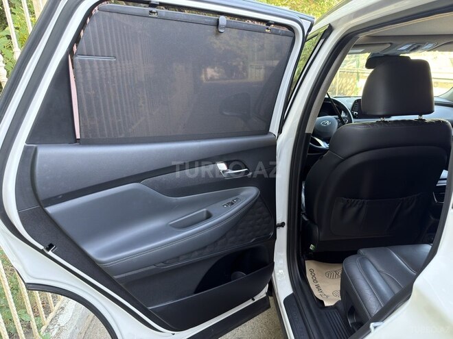 Hyundai Santa Fe-9