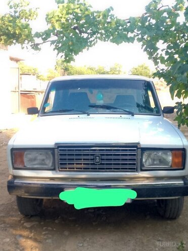 LADA (VAZ) 2107-1