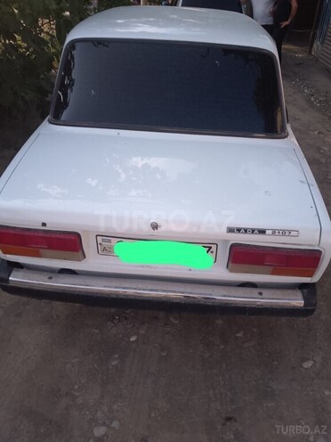 LADA (VAZ) 2107-4