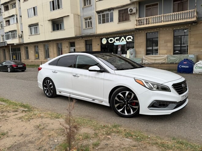 Hyundai Sonata-5