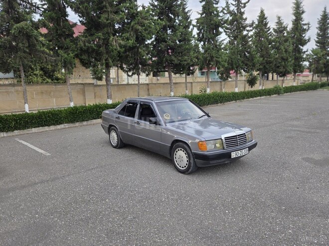 Mercedes 190-5