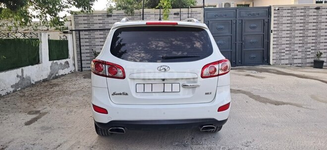 Hyundai Santa Fe-6