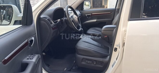 Hyundai Santa Fe-11