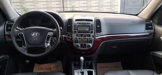 Hyundai Santa Fe-13
