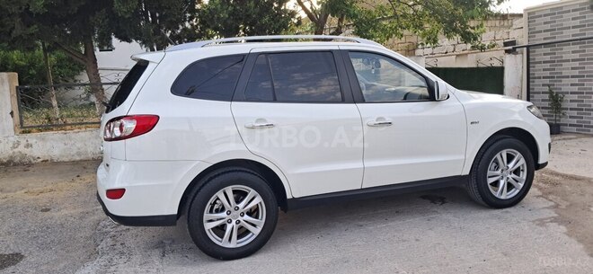 Hyundai Santa Fe-15