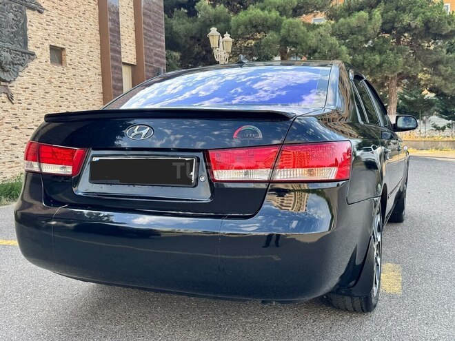Hyundai Sonata-8