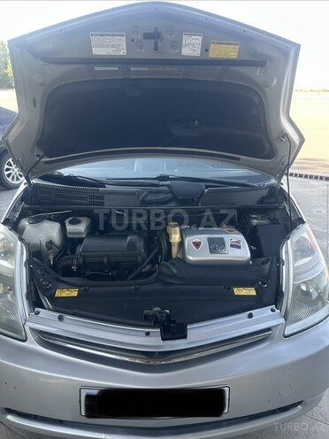 Toyota Prius-10