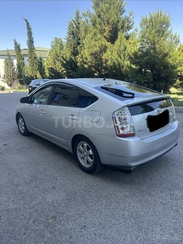 Toyota Prius-6