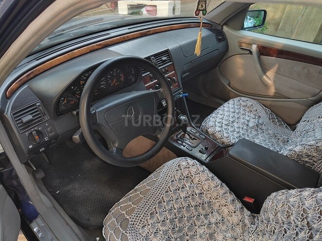 Mercedes C 200-3