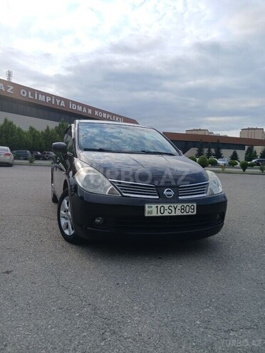 Nissan Tiida-6