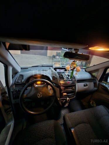 Mercedes Vito 111 CDI-6
