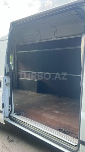 Ford Transit-6