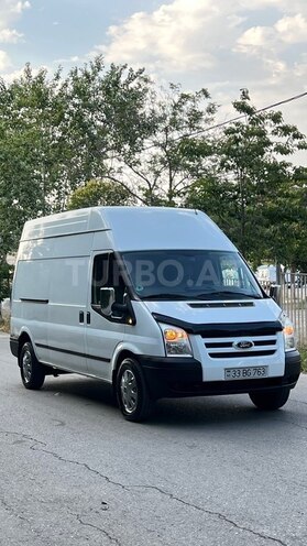 Ford Transit-5
