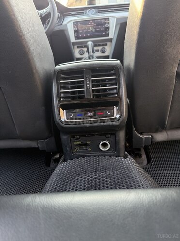 Volkswagen Passat-7
