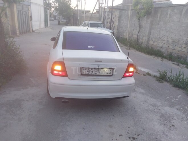 Opel Vectra-5