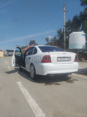 Opel Vectra-2