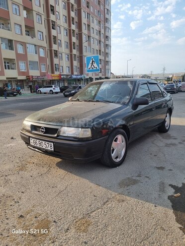 Opel Vectra-4