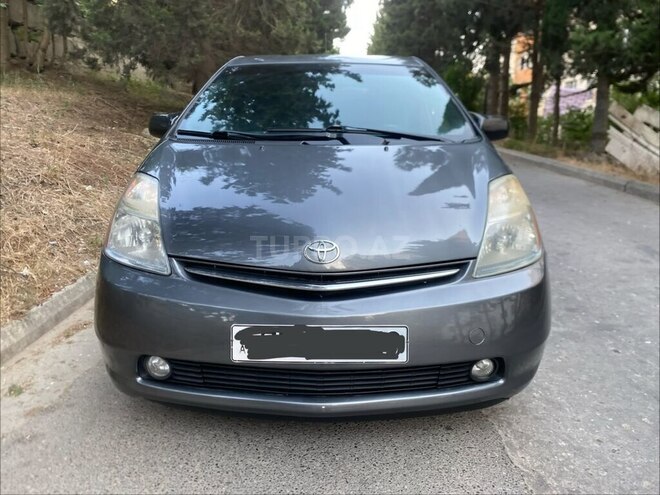 Toyota Prius-1