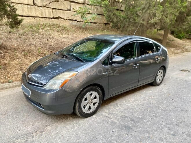 Toyota Prius-4