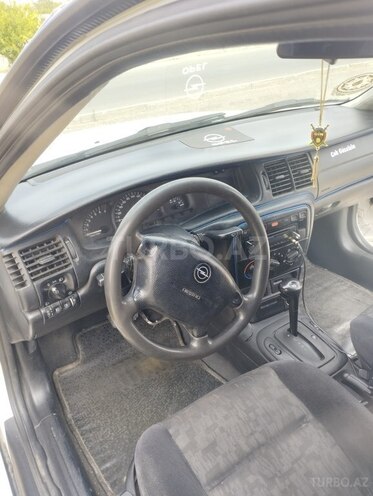 Opel Vectra-7