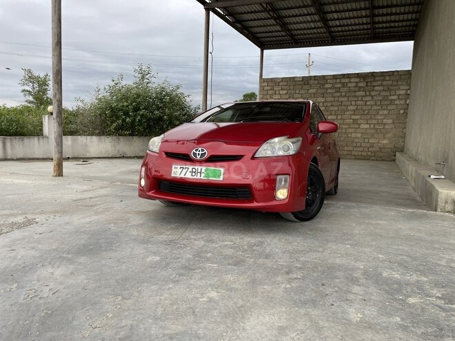 Toyota Prius-2