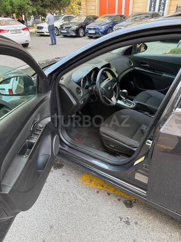Chevrolet Cruze-10