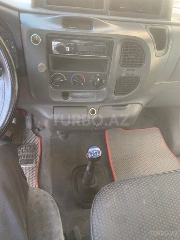 Ford Transit-5