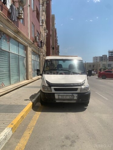 Ford Transit-1