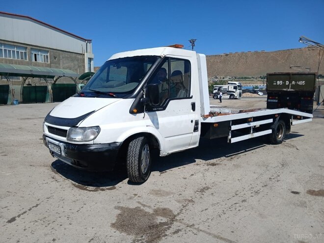 Ford Transit-9