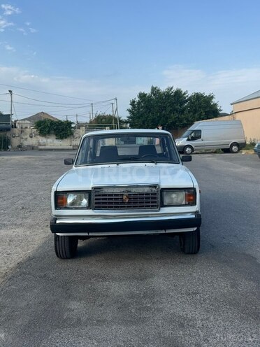 LADA (VAZ) 2107-1