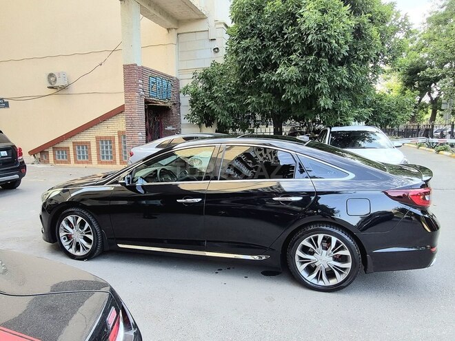 Hyundai Sonata-6