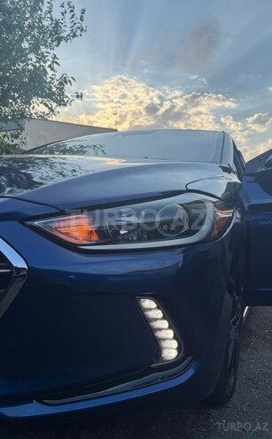 Hyundai Elantra-2