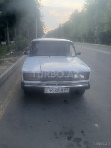 LADA (VAZ) 2107-1