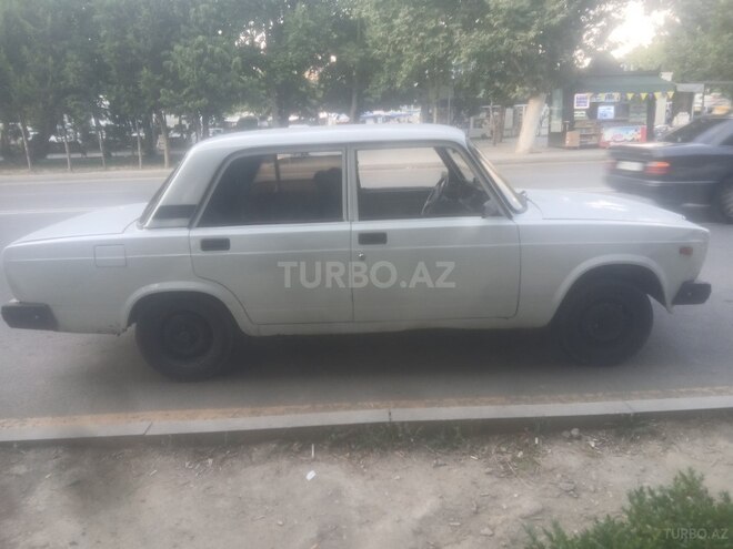 LADA (VAZ) 2107-4