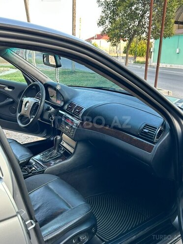 BMW 325-4