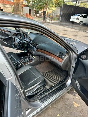 BMW 325-9