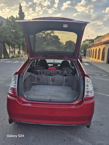 Toyota Prius-7