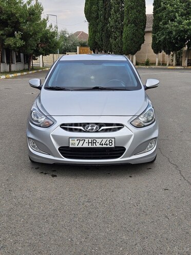 Hyundai Accent-9