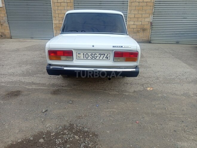 LADA (VAZ) 2107-2