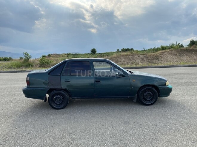 Daewoo Nexia-4