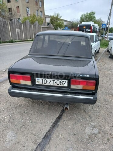 LADA (VAZ) 2107-2