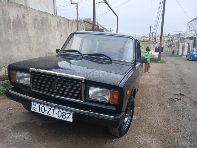 LADA (VAZ) 2107-1