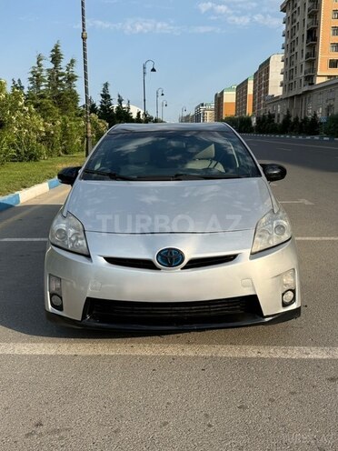 Toyota Prius-1
