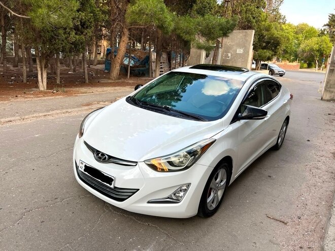 Hyundai Elantra-9